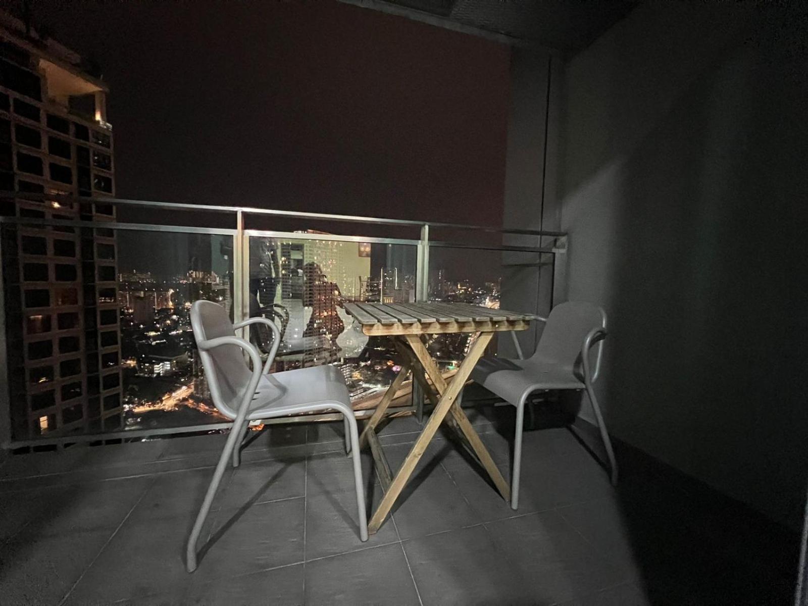 Summer Suites Klcc By Homestay Куала Лумпур Екстериор снимка