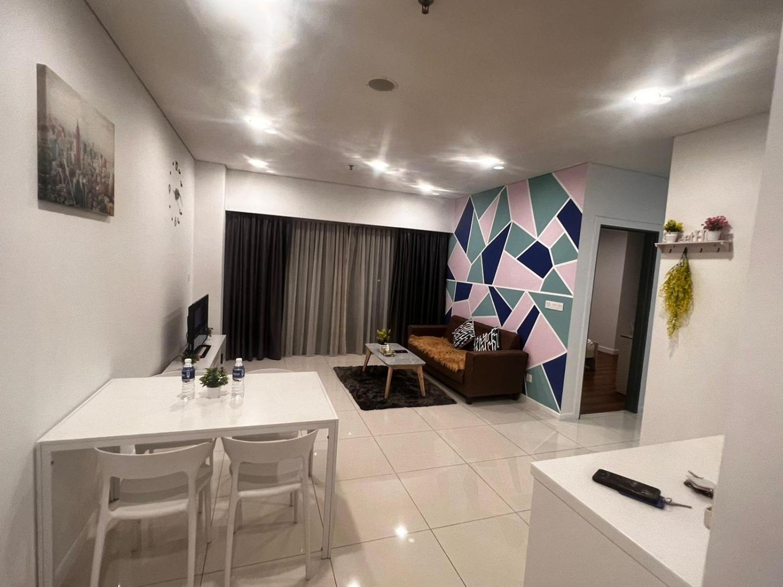 Summer Suites Klcc By Homestay Куала Лумпур Екстериор снимка