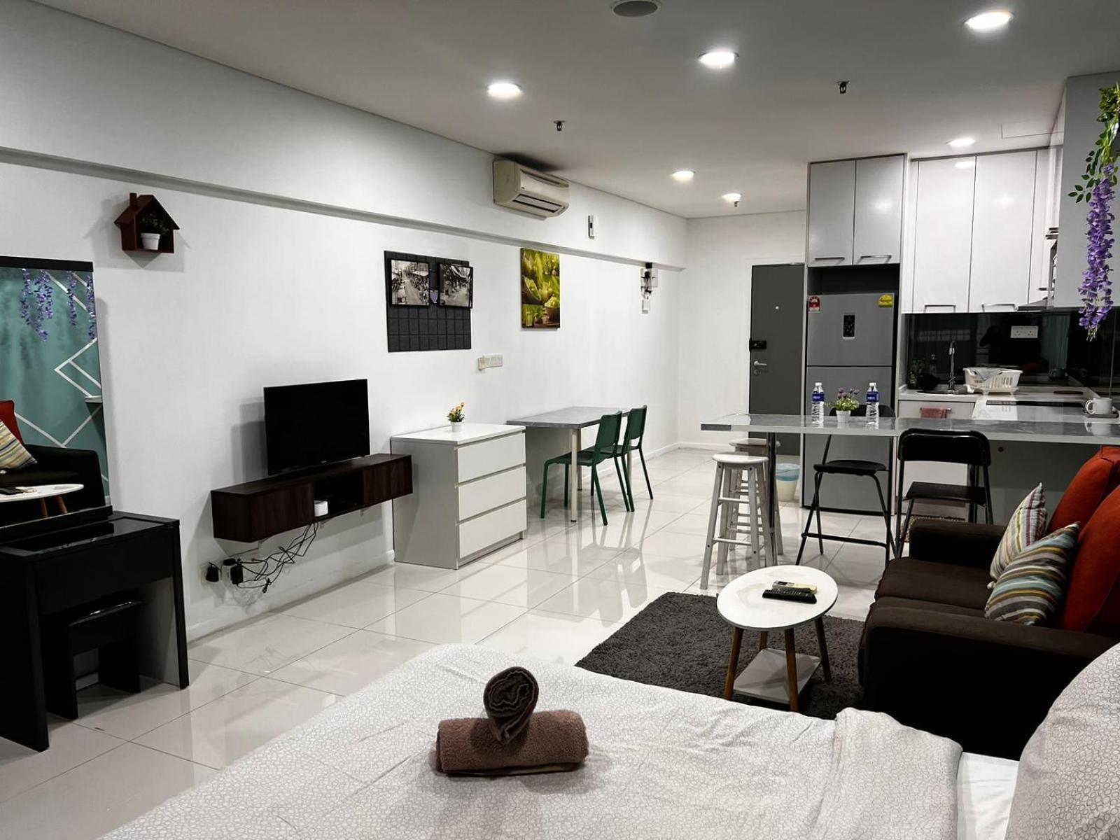 Summer Suites Klcc By Homestay Куала Лумпур Екстериор снимка